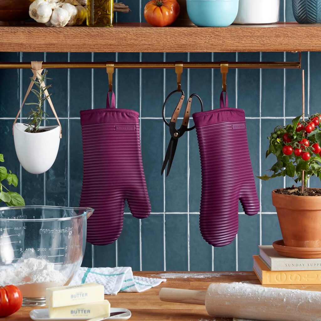 KitchenAid Ribbed Soft Silicone Oven Mitt Set, 7x13, Milkshake 2 Count